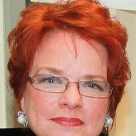 Meet your Posher, Elizebeth - Picture 1 of 1